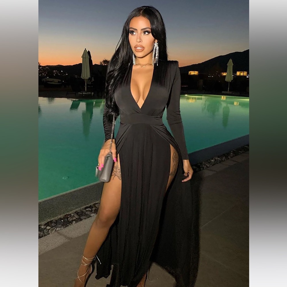 Fashion nova dress. Size small in black. Like new, never worn.